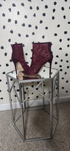 Load image into Gallery viewer, NEW SHOE DAZZLE LACE HEELS     SZ 9.5

