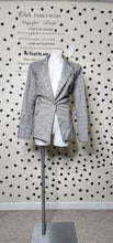 Load image into Gallery viewer, CHECKER PRINT 1 BUTTON BLAZER     SZ LARGE (10)
