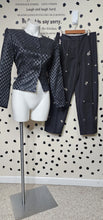 Load image into Gallery viewer, TALBOTS BOX PRINT BLAZER     SZ 8
