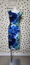 Load image into Gallery viewer, CONNECTED APPAREL FLORAL DRESS    SZ 10 STRETCH
