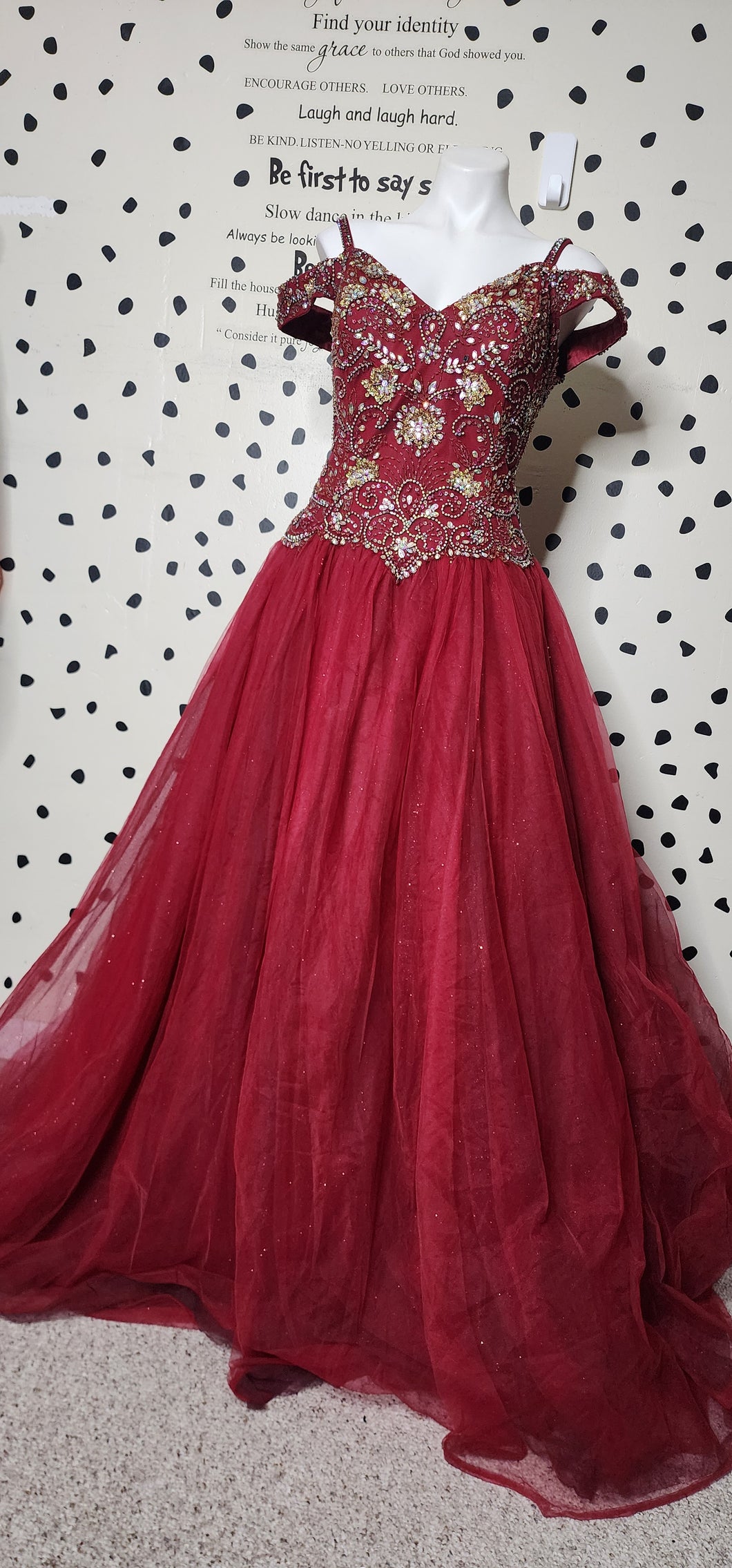 MARYS FORMAL BEADED/SEQUIN DRESS      SZ 18, BEST FITTING SZ 16 TALL