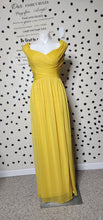 Load image into Gallery viewer, DAVIDS BRIDAL OFF SHOULDER FORMAL DRESS       SZ 14 (BEST FITTING SZ 10/12)
