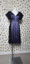Load image into Gallery viewer, BCBG DRESS       SZ MED
