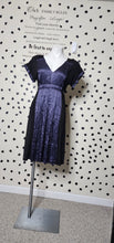 Load image into Gallery viewer, BCBG DRESS       SZ MED
