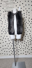 Load image into Gallery viewer, JENNIFER LOPEZ FUR VEST    SZ MED-LARGE
