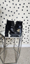Load image into Gallery viewer, BAMBOO PATENT LEATHER BAMBOO HEELS    SZ 8.5-9
