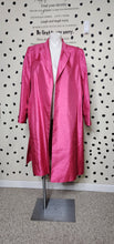 Load image into Gallery viewer, SUIT STUDIO PINK BLAZER       SZ 20 (XLRG-2X FIT)
