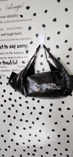 Load image into Gallery viewer, NEW MARK  OVERSIZE HANDBAG
