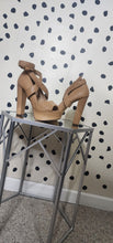 Load image into Gallery viewer, SHOE DAZZLE NUDE HEELS     SZ 8.5
