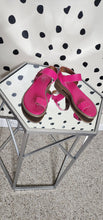 Load image into Gallery viewer, FRANCO SARTO PINK SANDALS      SZ 6.5
