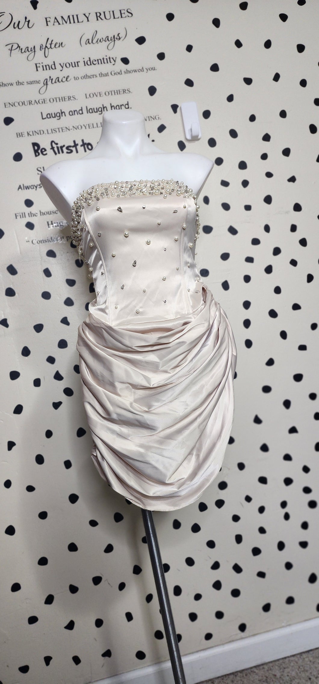 NWT FASHION NOVA PEARLED DRESS     SZ LRG, BEST FITTING SZ MED