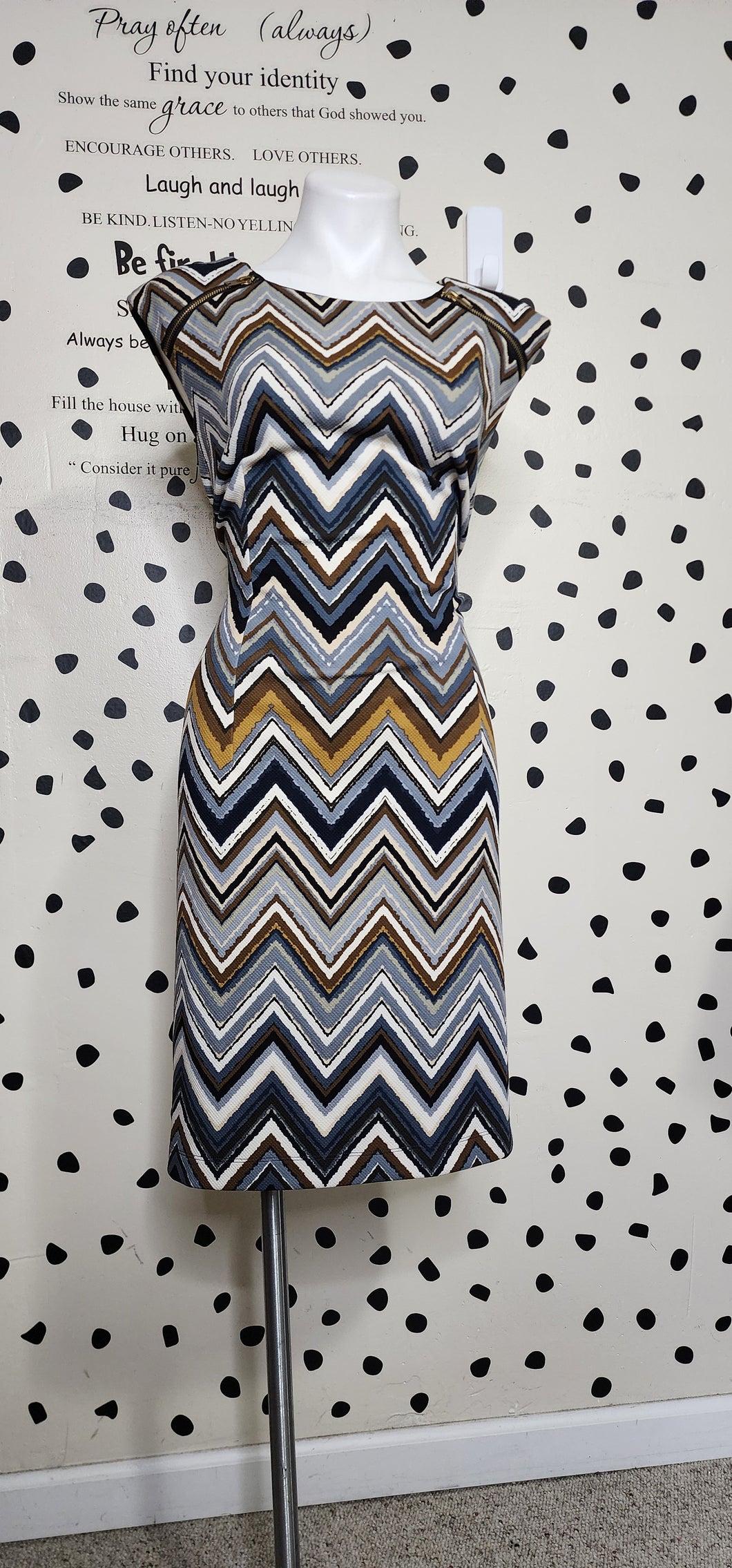 MADISCON LEIGH DRESS       SZ 14