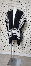 Load image into Gallery viewer, LOFT PONCHO     SZ ONE SIZE
