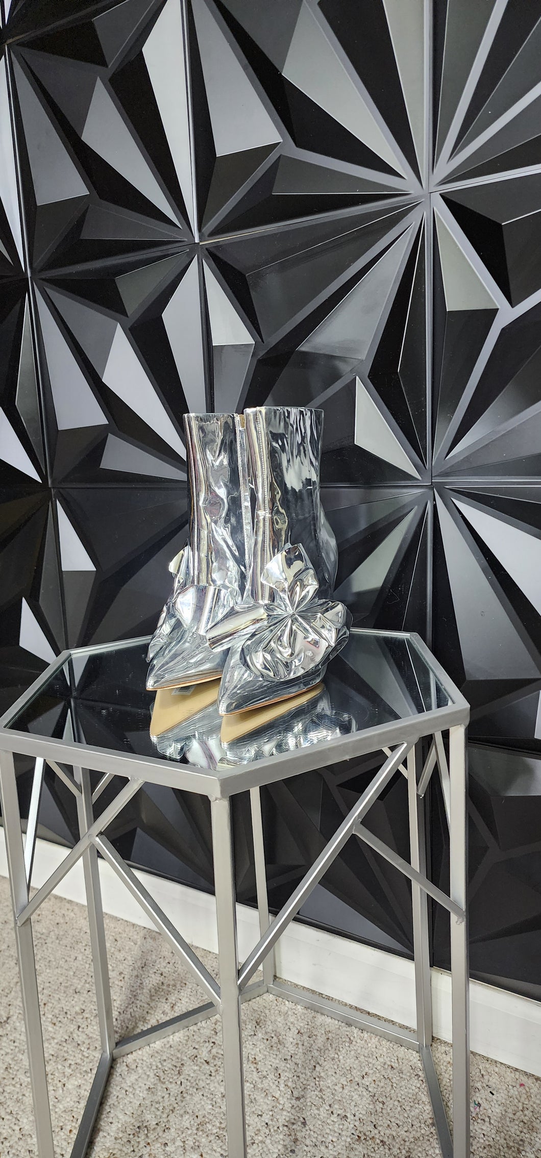 NEW SAM EDELMAN SILVER HEELS       SZ 8