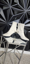 Load image into Gallery viewer, DOLCE VITA CHAIN BOOTS      SZ 9.5
