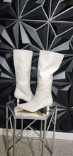 Load image into Gallery viewer, OLIVIA MILLER TALL BOOTS      SZ 10
