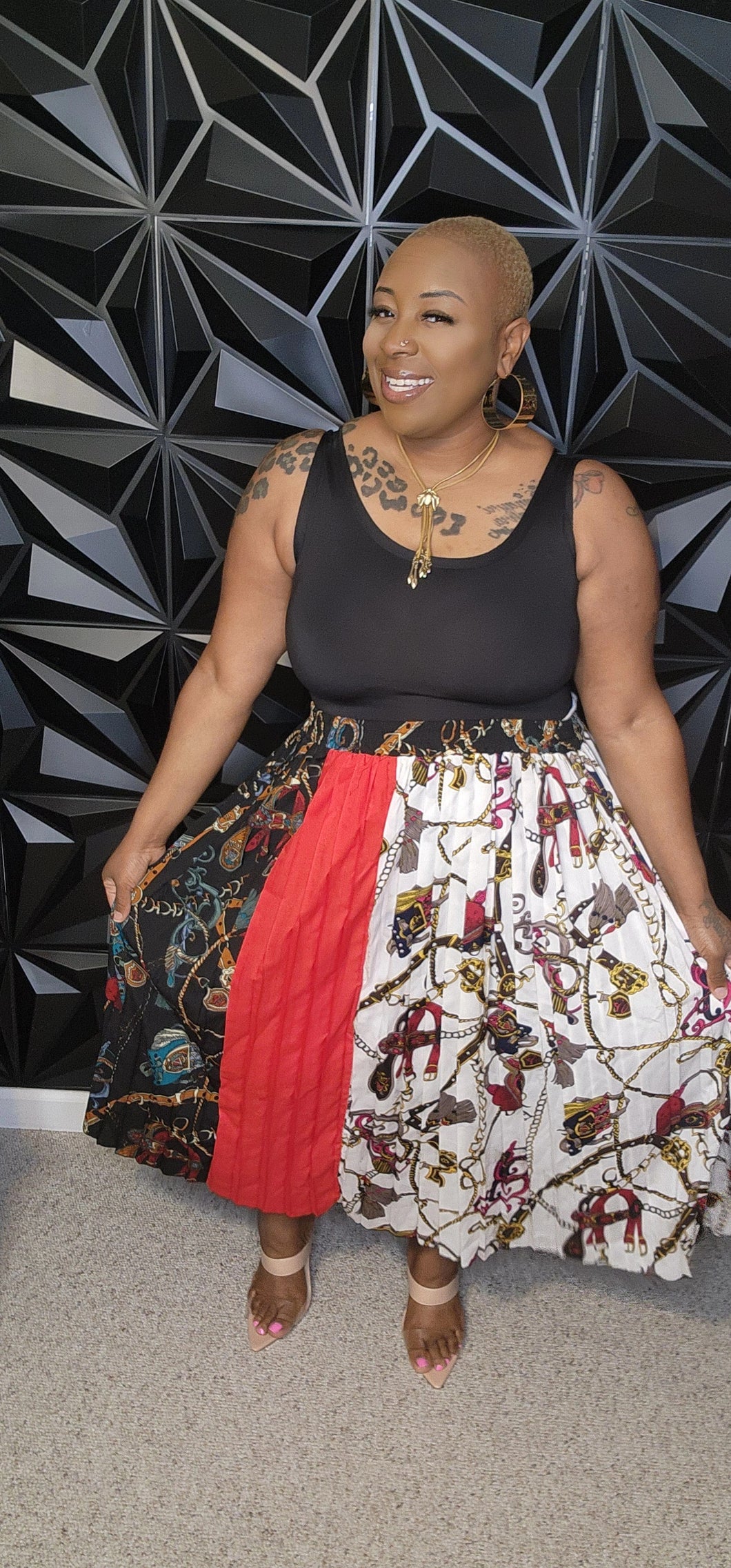 CHAIN LINK PLEATED SKIRT      SZ 3XL