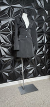 Load image into Gallery viewer, LONG BLACK BLAZER      SZ UNTAGGED, BEST FIT SZ MEDIUM
