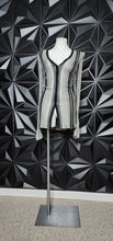 Load image into Gallery viewer, ADRIENNE VITTADINI STRIPE CARDIGAN     SZ LRG -XLRG
