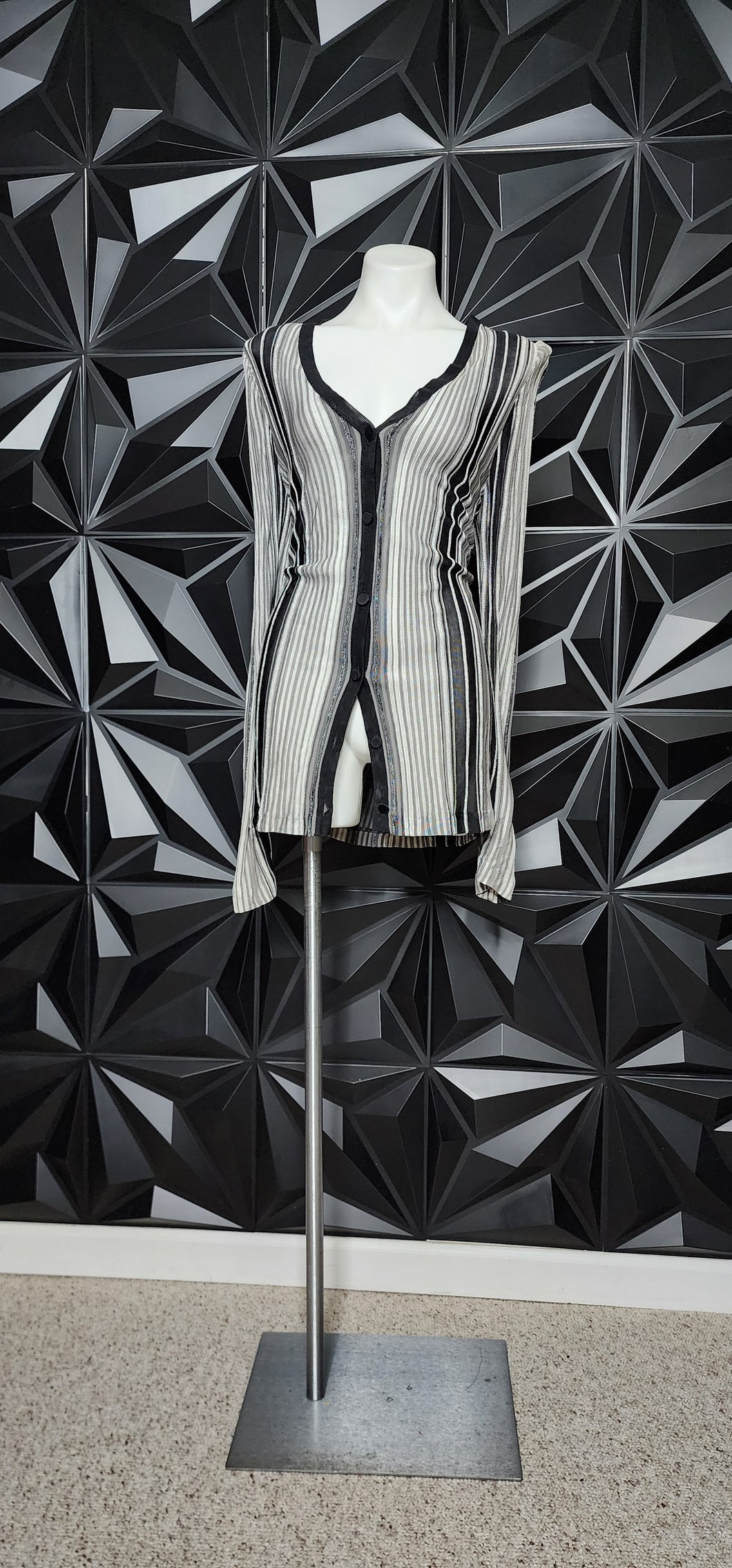 ADRIENNE VITTADINI STRIPE CARDIGAN     SZ LRG -XLRG