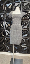 Load image into Gallery viewer, ENFOCUS DRESS      SZ 14
