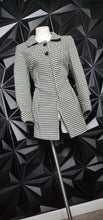 Load image into Gallery viewer, TAHARI HOUNDSTOOTH JACKET      SZ 10
