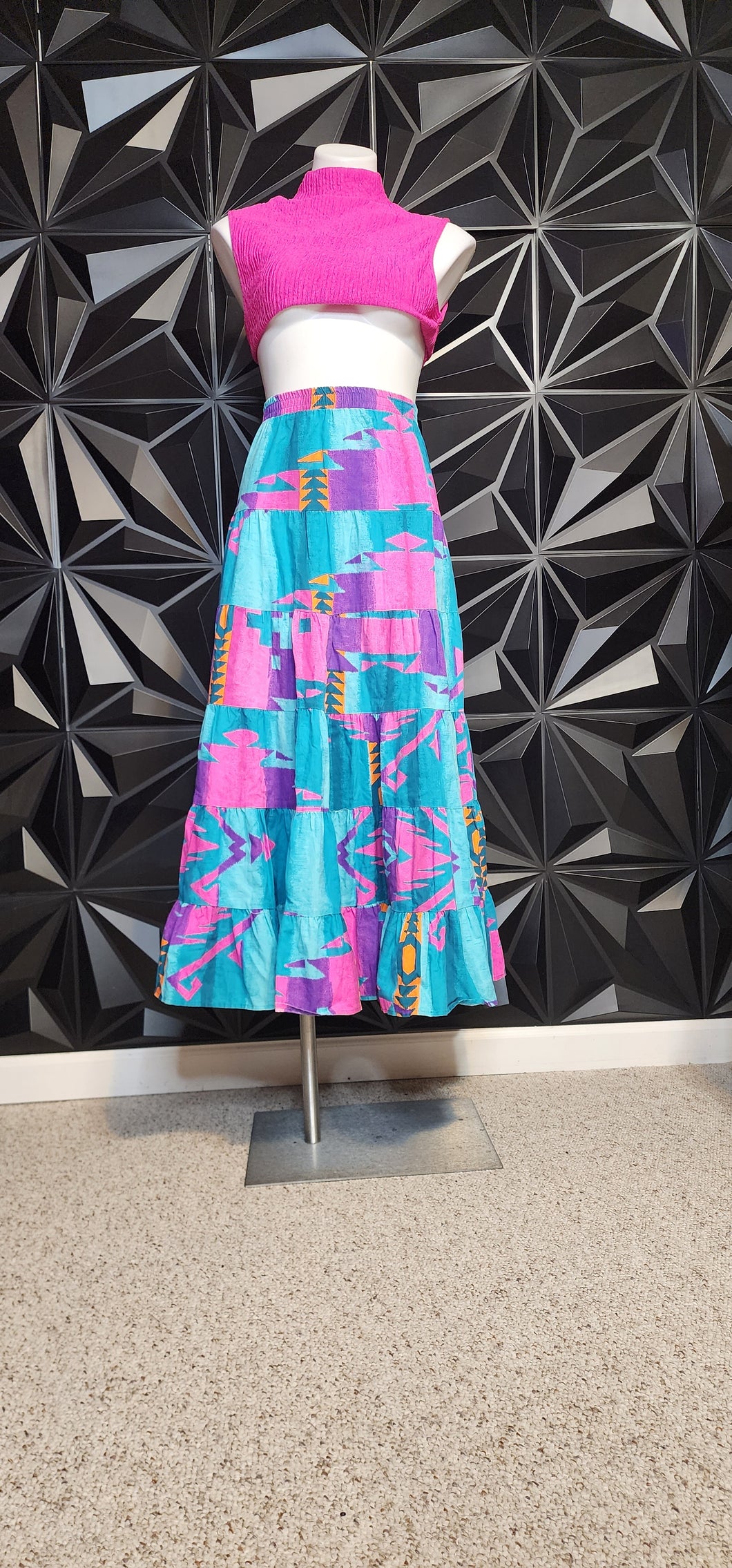 STEPHANIE THOMAS FLARE SKIRT    SZ 22 (FITTING SZ 18-22)