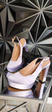 Load image into Gallery viewer, PAOLO PURPLE CHUNKY HEELS       SZ 9.5
