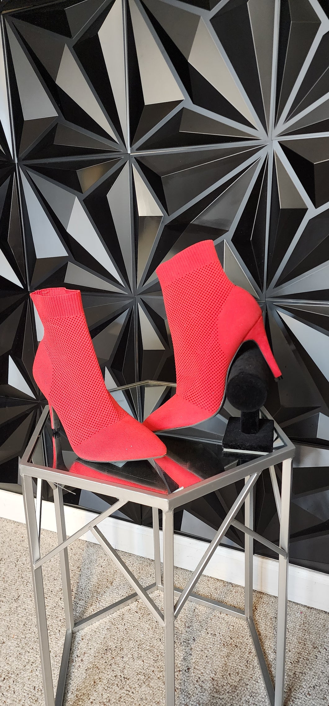NEW MIA RED HEELS       SZ 8.5