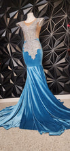 Load image into Gallery viewer, DANNI MERMAID SILOUETTE VELVET DRESS        SZ MED
