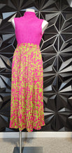 Load image into Gallery viewer, PINK AND GREEN PLEATED SKIRT      SZ MED-LRG
