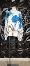 Load image into Gallery viewer, PONCHO TOP      SZ ONE SIZE
