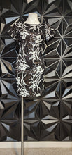 Load image into Gallery viewer, BLACK/WHITE SEQUIN DRESS      SZ MED (BEST FITTING SZ SMALL)
