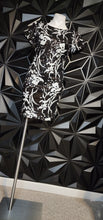 Load image into Gallery viewer, BLACK/WHITE SEQUIN DRESS      SZ MED (BEST FITTING SZ SMALL)

