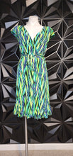 Load image into Gallery viewer, NWT GLAMOUR MULTICOLORED DRESS       SZ 16
