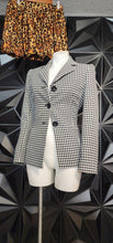 Load image into Gallery viewer, JONES STUDIO HOUNDSTOOTH BLAZER       SZ 6
