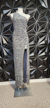 Load image into Gallery viewer, NWT FASHION NOVA SEQUIN DRESS      SZ MEDIUM, BEST FITTING SMALL
