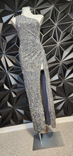 Load image into Gallery viewer, NWT FASHION NOVA SEQUIN DRESS      SZ MEDIUM, BEST FITTING SMALL
