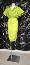 Load image into Gallery viewer, GREEN ON GREEN 2 PIECE SET      SZ SMALL (6)
