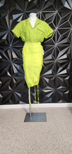 Load image into Gallery viewer, GREEN ON GREEN 2 PIECE SET      SZ SMALL (6)
