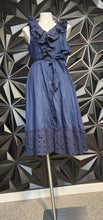 Load image into Gallery viewer, JONES NEW YORK SIGNATURE DRESS     SZ 8
