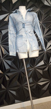 Load image into Gallery viewer, NWT FASHION NOVA DENIM PRINT TOP        SZ MEDIUM -10
