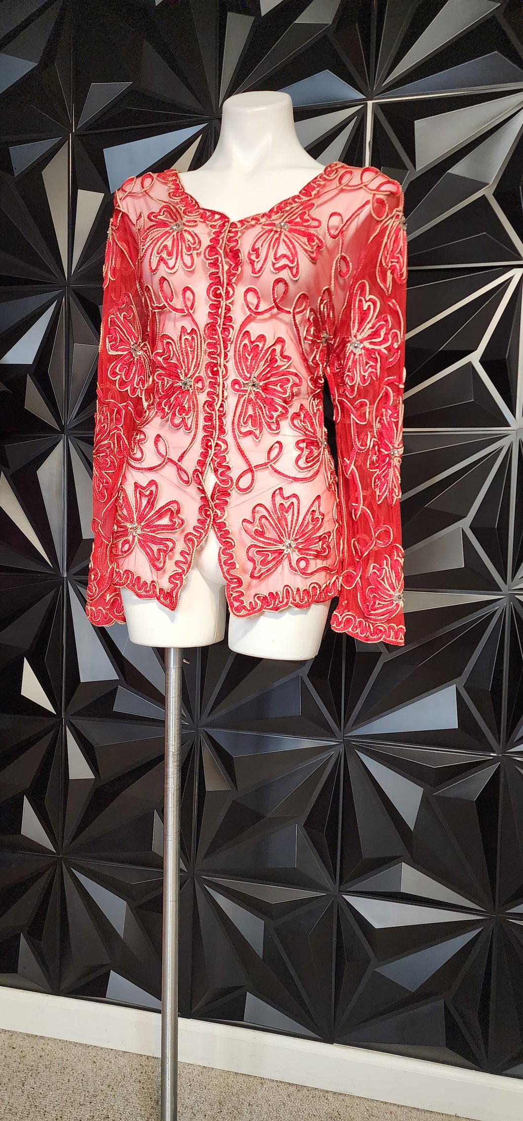 NWT YOULIM SHEER EMBROIDERED TOP     SZ MED-XLARGE