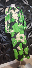 Load image into Gallery viewer, NWT ASOS FLORAL PRINT DRESS        SZ 4-6
