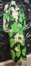 Load image into Gallery viewer, NWT ASOS FLORAL PRINT DRESS        SZ 4-6
