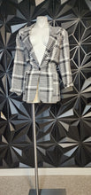 Load image into Gallery viewer, DIANE MARCO        SZ UNTAGGED, FITTING 14/16

