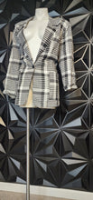 Load image into Gallery viewer, DIANE MARCO        SZ UNTAGGED, FITTING 14/16
