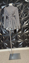 Load image into Gallery viewer, HOUNDSTOOTH TOP W/BELT        SZ UNTAGEDD, FITTING 1X-3X
