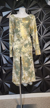 Load image into Gallery viewer, ASHLEY STEWART SPLASH DRESS      SZ 22/24
