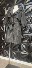 Load image into Gallery viewer, A.B.S BLACK JACKET      SZ LRG (10-12)
